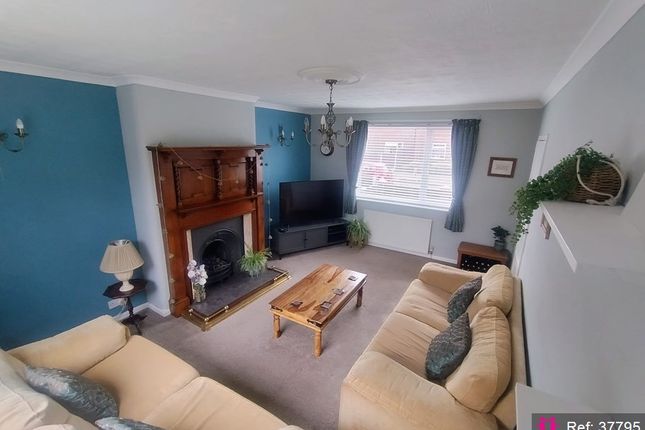 9, Walton Avenue, Penwortham Preston photo 3