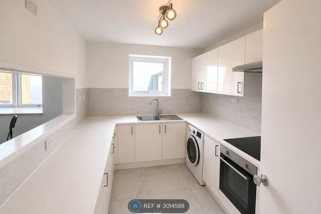 Ambleside Court, Marine Parade East, Clacton-On-Sea photo 3