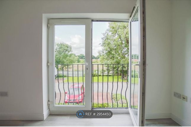 Grasmere Court, Grasmere Drive, Bury photo 4