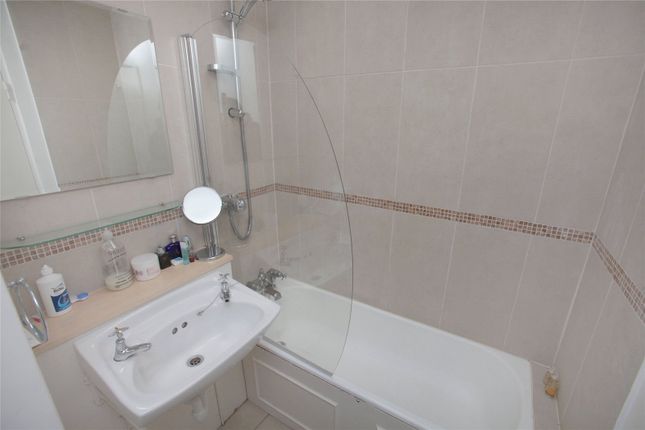 13 York House, 18, Kew Gardens Road, Surrey photo 5