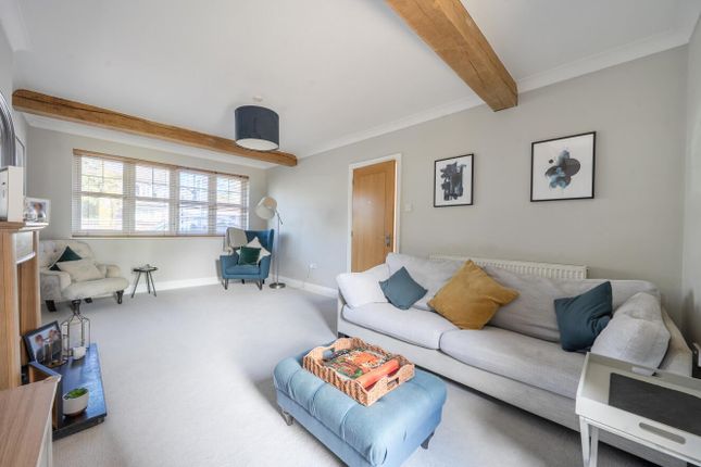105, Hiltingbury Road, Chandler's Ford photo 2