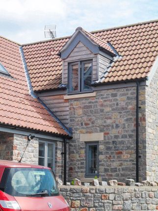 4 Old Forge Mews