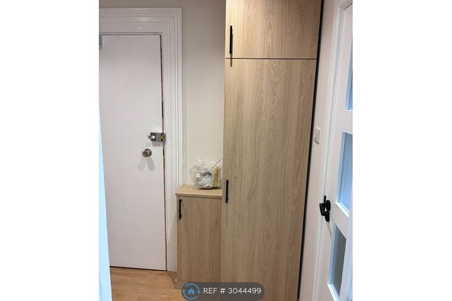 Flat, Kerley Court Kerley Road, Bournemouth photo 5