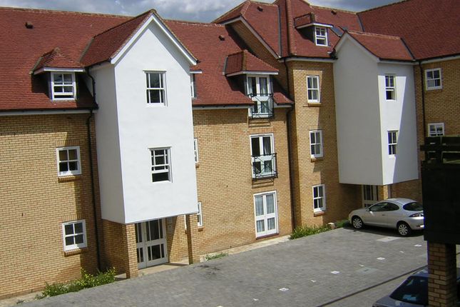 Thumbnail Flat to rent in Baldock Street, Royston