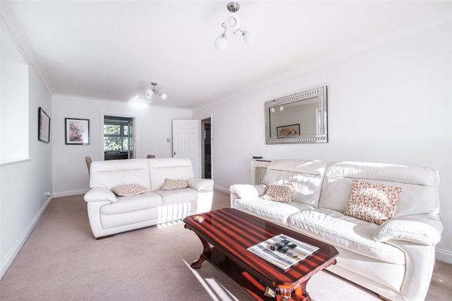 Flat for sale in Foxwood Green Close, Enfield