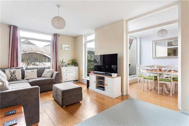 Flat for sale in Stambourne House, London