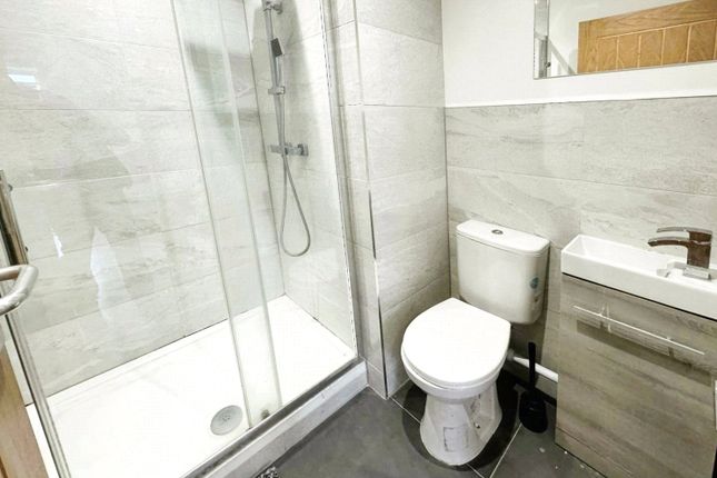 Apt 10