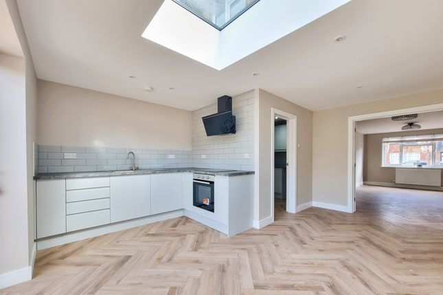 11, Prinsted Crescent, Portsmouth photo 4