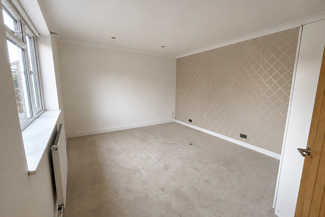 9, Rutson Road, Byfleet, WEST BYFLEET photo 4