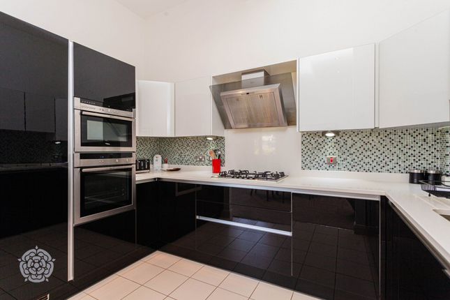 Apt 9, Hawkshaw Lodge Kerry Hill, Bury photo 3
