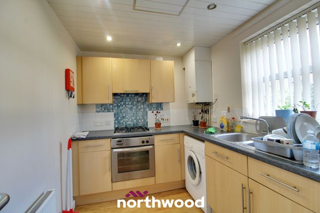 Thumbnail Flat to rent in Thorne Road, Doncaster, Doncaster