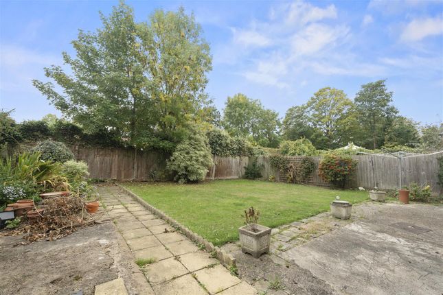325, Harlesden Road, London photo 2