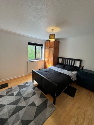 Flat for sale in Webbs Close, Wolvercote, Oxford