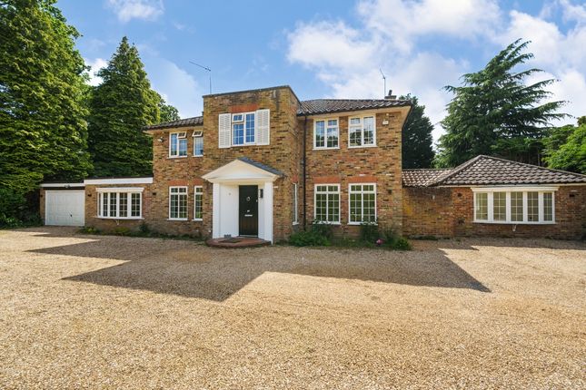 Thumbnail Detached house to rent in Greenways Drive, Sunningdale, Ascot