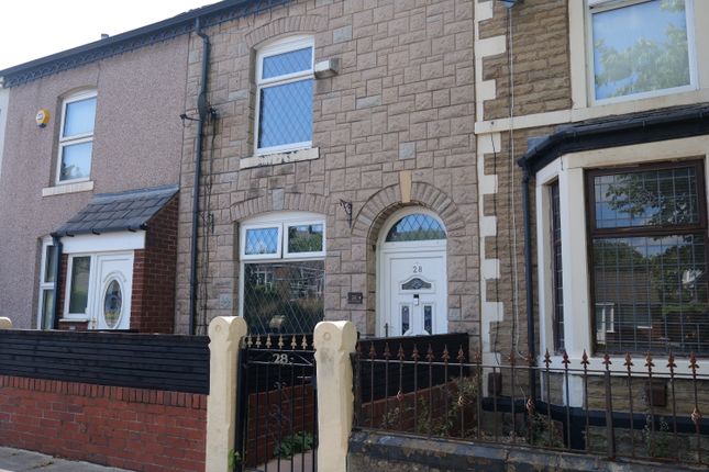 28, Pilsworth Road, Heywood photo 4