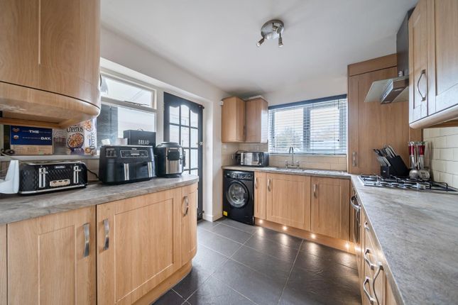 15, Park Farm Road, Waterlooville photo 4