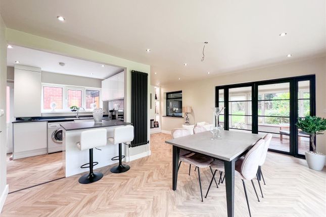 9, Mayfair Grove, Stoke-On-Trent photo 2