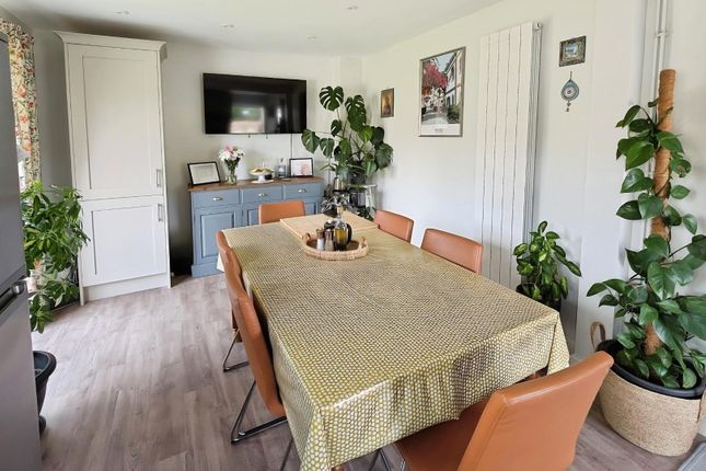 14, Wiltshire Avenue, Bristol photo 4
