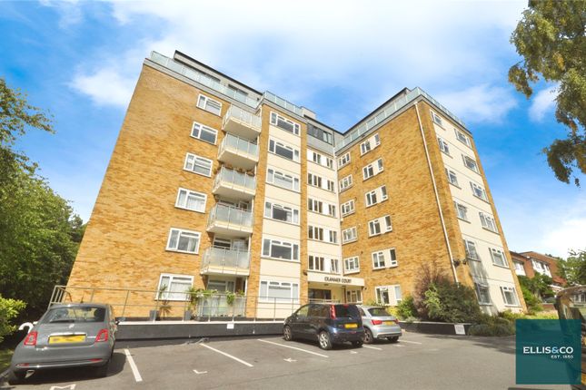 Flat 26, Cranmer Court,, Wickliffe Avenue, Finchley photo 3