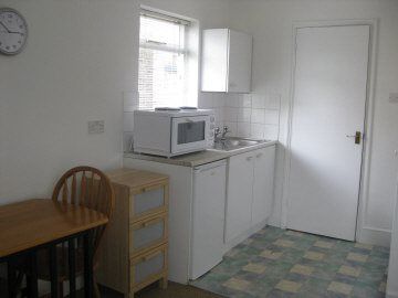 8@26, Teignmouth Road, Kilburn photo 2