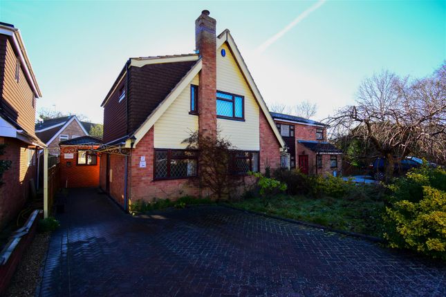 3 bed detached house for sale in The Glebe, Daventry NN11