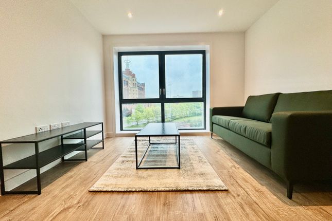 Thumbnail Flat to rent in Bed Phoenix, Leeds City Centre