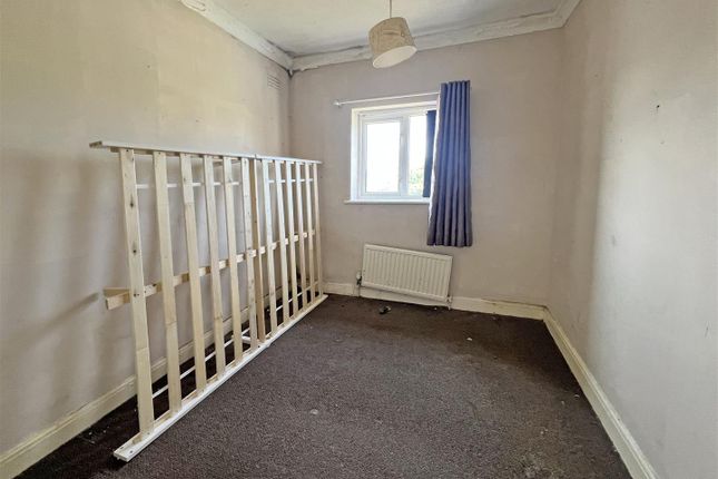 8, Winifreds Drive, Telford photo 3