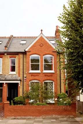60, Connaught Road, London photo 4