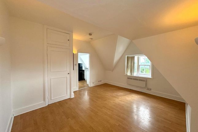 Flat 5, 17, Boyn Hill Avenue, Maidenhead photo 3