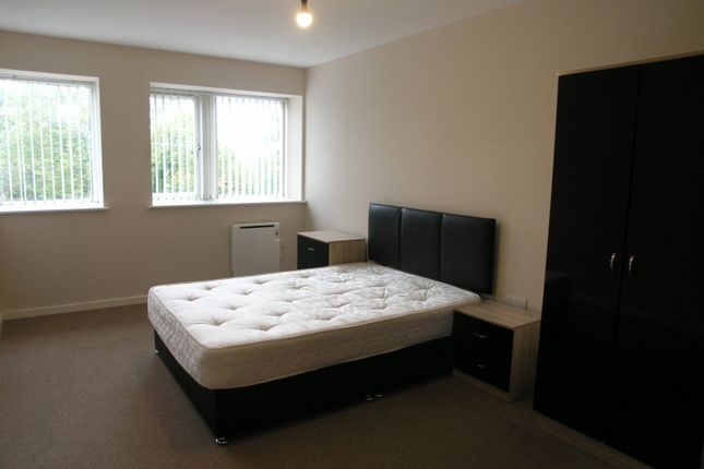 43 Larch House, High Street, Kingswinford photo 5