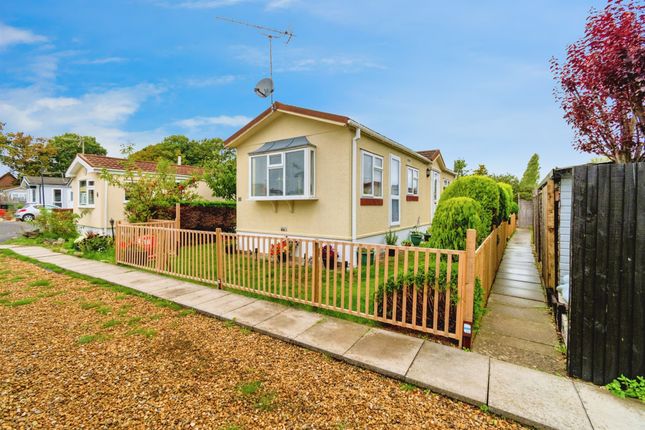 2-bed caravan on 63, Avondale Park, Winchester, £110,000