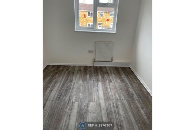 Ramney Drive, Enfield photo 5