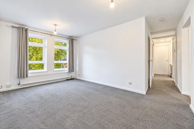 Lupin Close, West Drayton photo 2