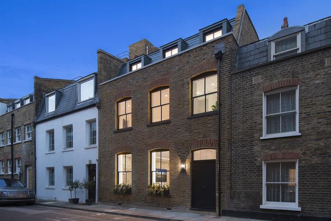 Thumbnail Terraced house to rent in Bingham Place, London