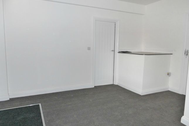 Flat 1, Newark photo 3