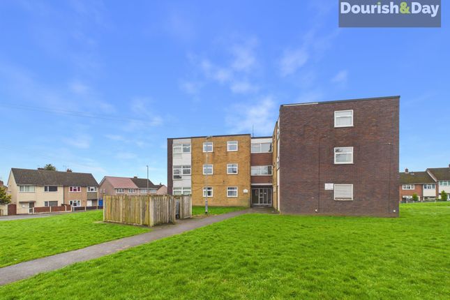 1 Milton Grove, Stafford photo 4