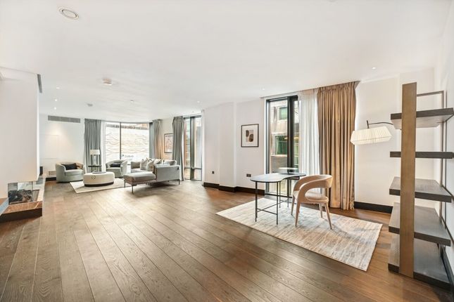 Flat for sale in The Mansion, Marylebone