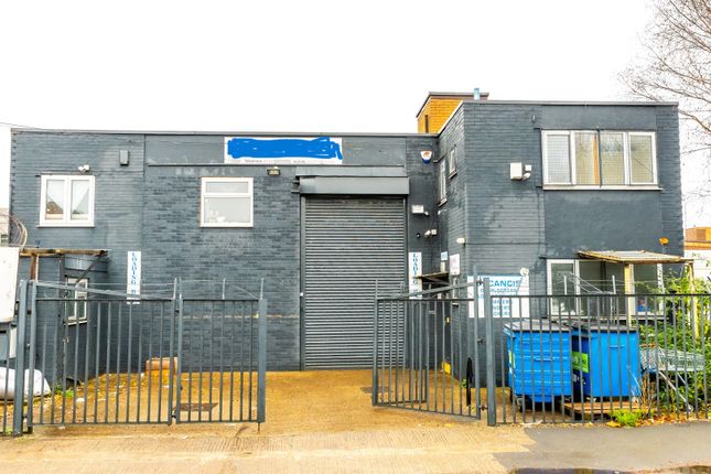 Industrial to let in Layton Road, Leicester