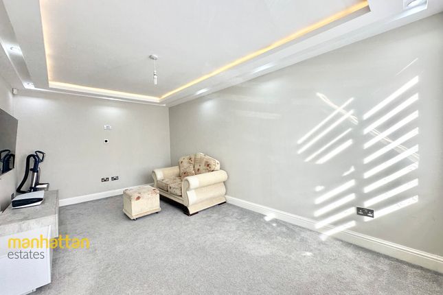 89, Ashworth Lane, Bolton photo 4