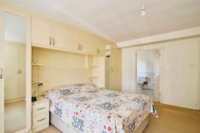 Flat 3, Inverey,, Holden Avenue, London photo 2