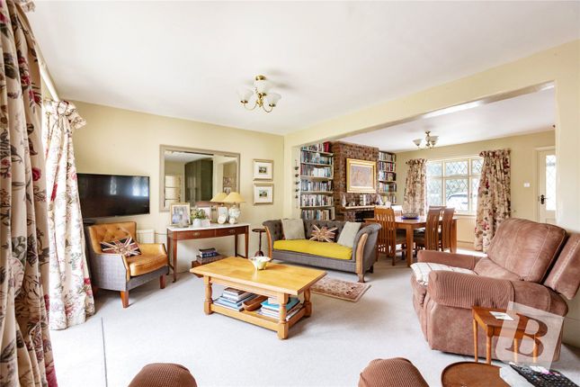 5, Bellhouse Lane, Brentwood photo 4