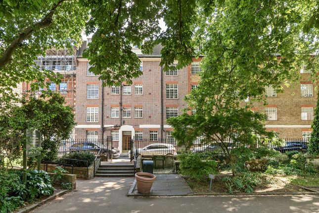 Studio house on 4 Britten House, Britten Street, London, £395,000