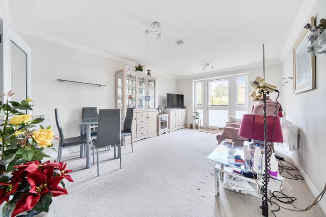 5 Burlington Lodge,, Birchwood Park Avenue, Kent photo 4
