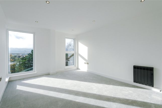 Swallowfield, 24, Chorley New Road, Bolton photo 4
