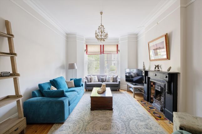 20, Kempe Road, London photo 2