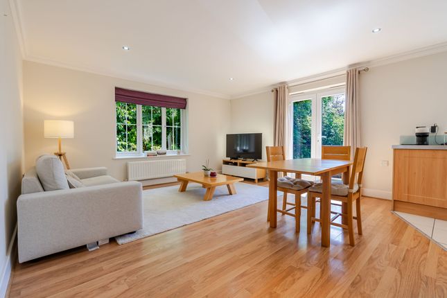 Flat 4, Fairways House London Road, Ascot photo 2