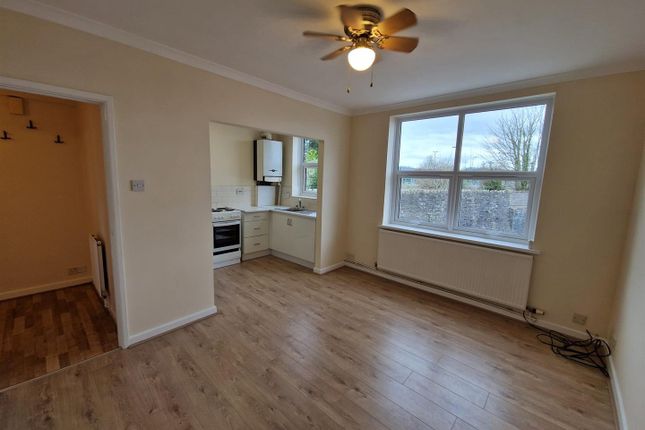 Thumbnail Flat to rent in Ogmore Terrace, Bridgend