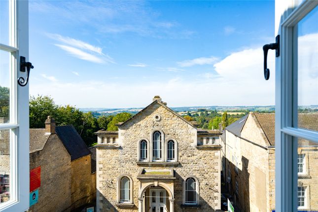 Flat for sale in Flat 3, Hitchmans Mews, 2A West Street, Chipping Norton, Oxfordshire