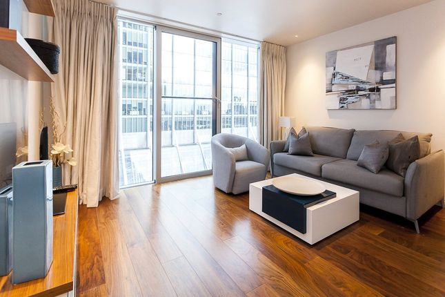 Studio flat on Flat 1503, 5, Moor Lane, London, £2,800/mo
