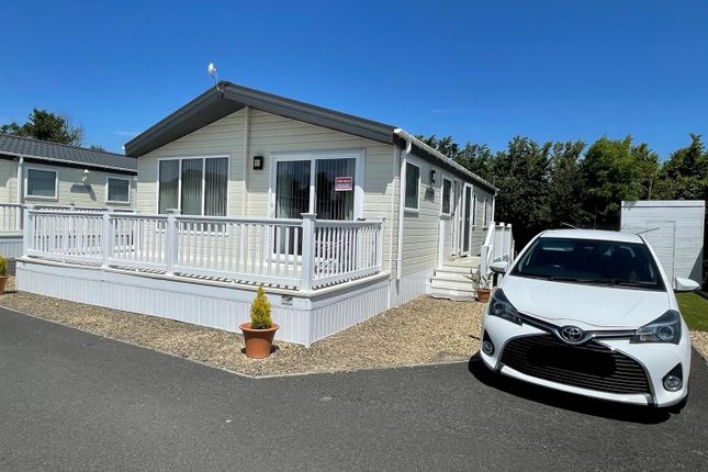 Thumbnail Mobile/park home for sale in Bath Road, Bawdrip, Bridgwater